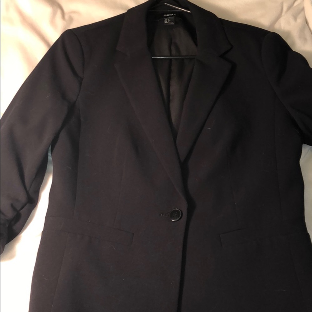 Forever 21 black blazer